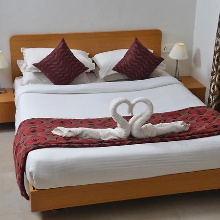 Sunkissed Plaza Hotel Calangute Exterior foto
