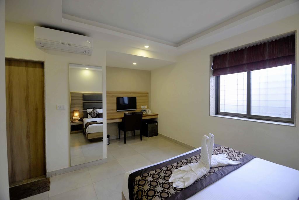 Sunkissed Plaza Hotel Calangute Exterior foto